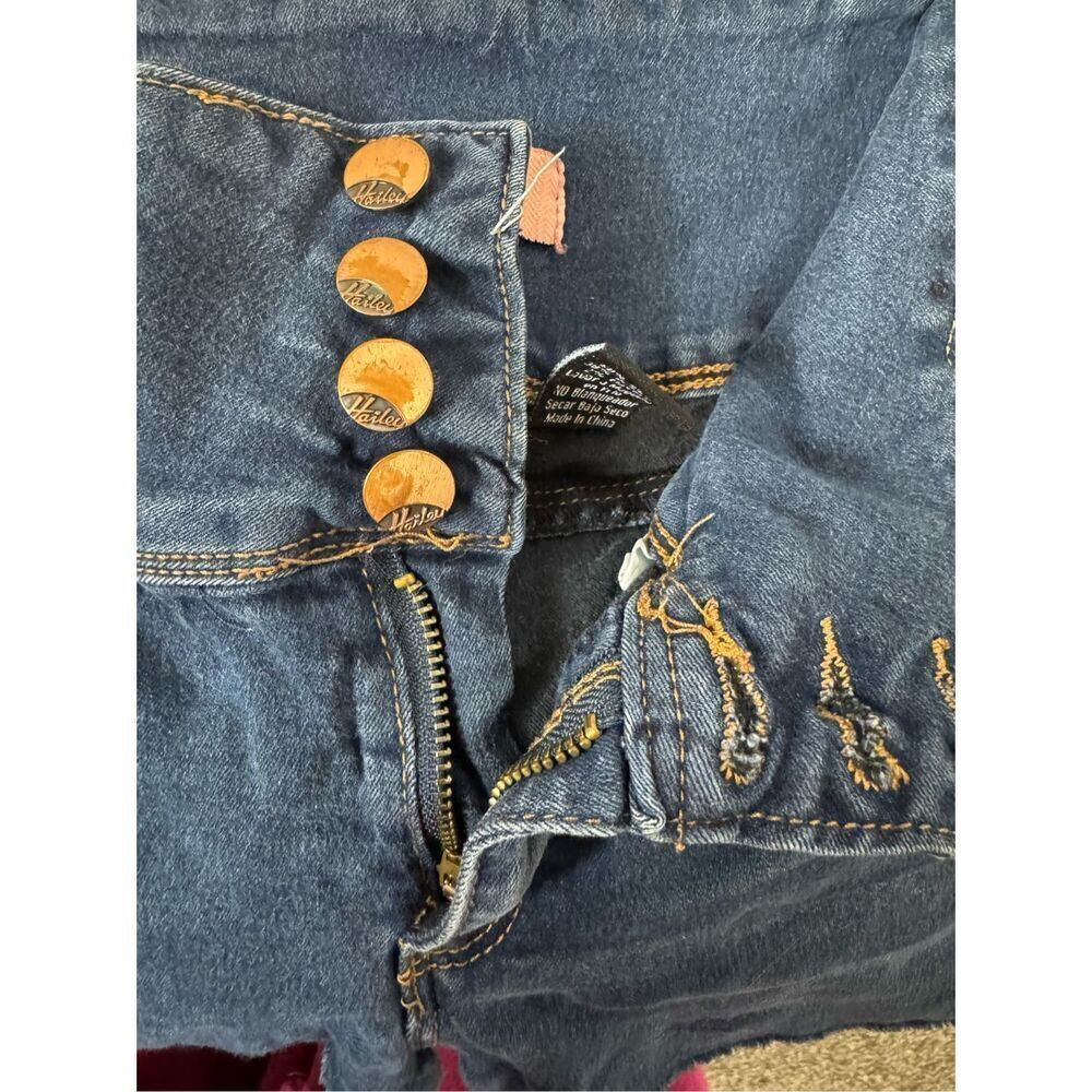 Blue Jean shorts - Picture 3 of 9